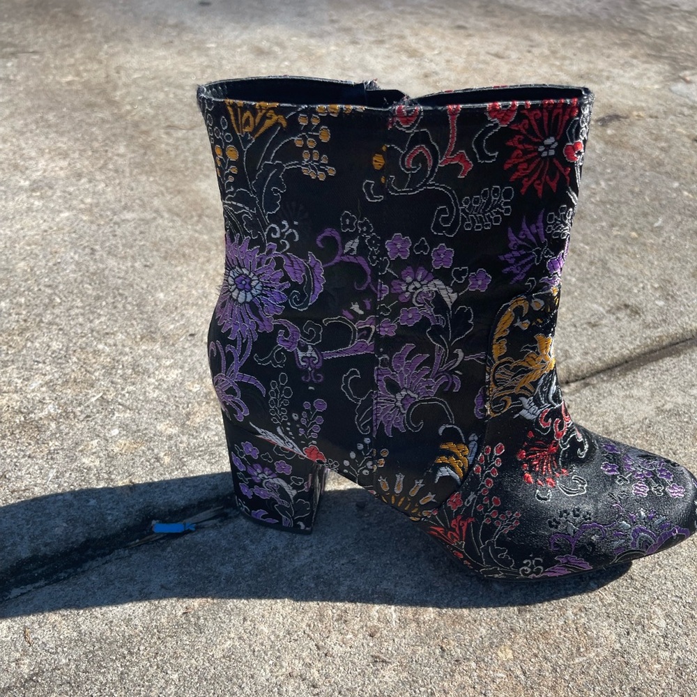 Brash boots